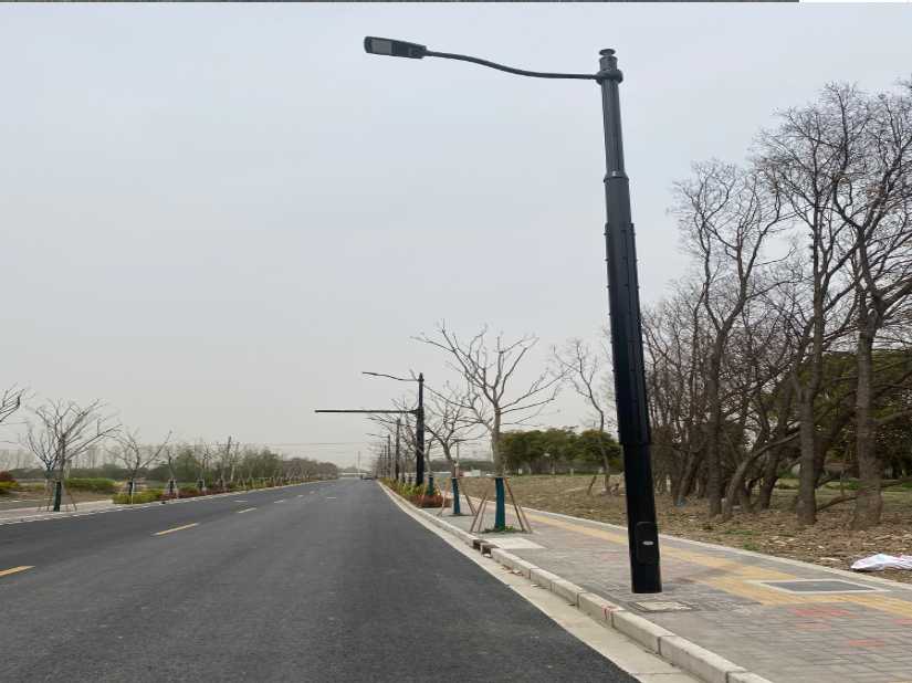 敦煌市上海综合杆 太阳能路灯工程